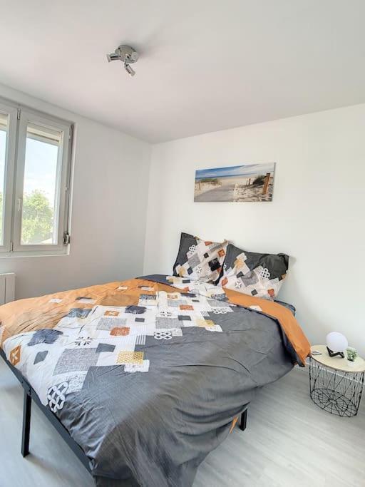 Cosy T2 Wifi Parking Proche Gare Centre Ville Saint-Quentin  Eksteriør billede