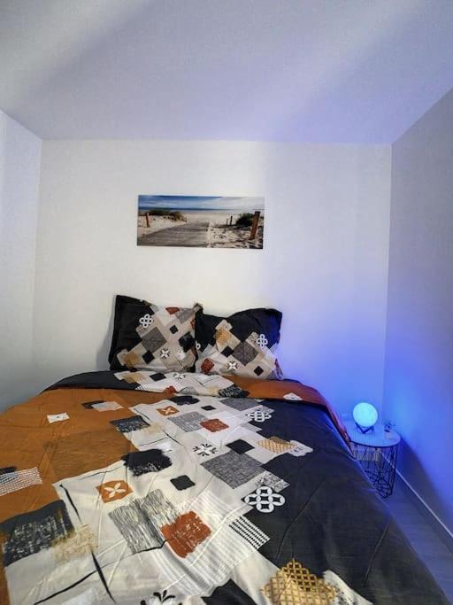 Cosy T2 Wifi Parking Proche Gare Centre Ville Saint-Quentin  Eksteriør billede
